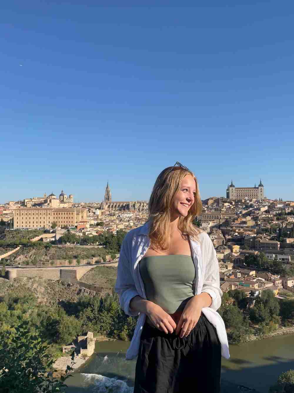 Eve Geschiere, Spain